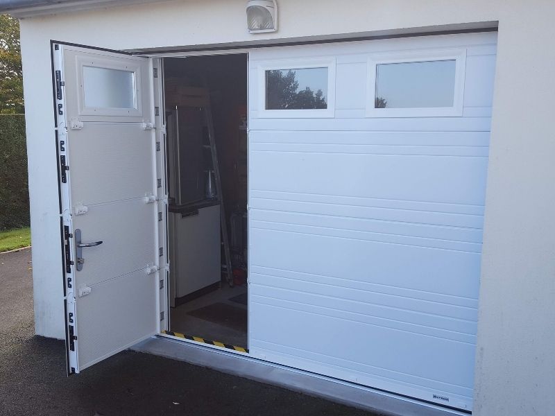 Porte de garage PVC blanc
